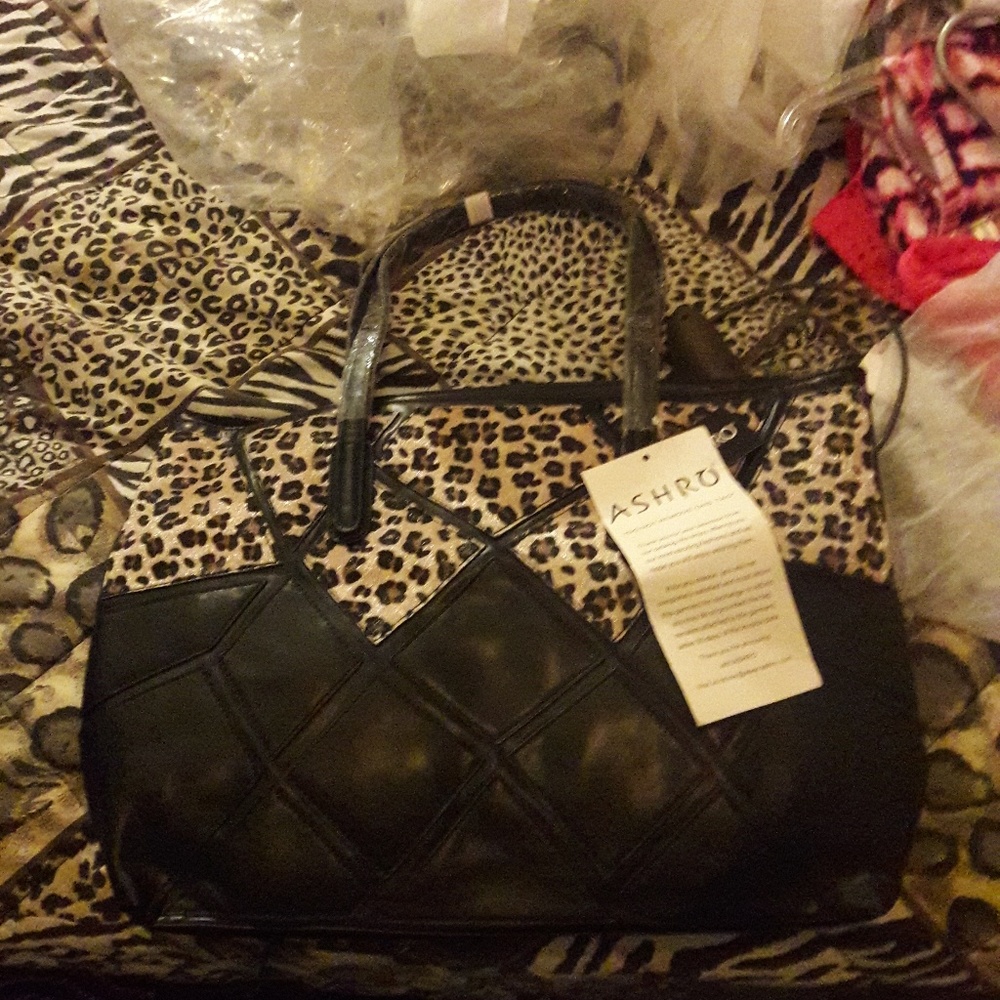 Handbag - Picture 2 of 5